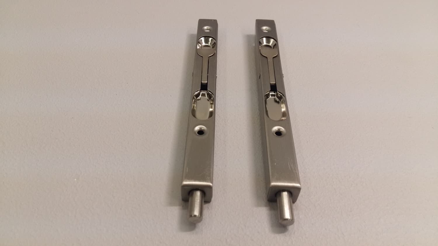 Loquet coulissant de couleur zinc(vendu en paire) - Miniature 2