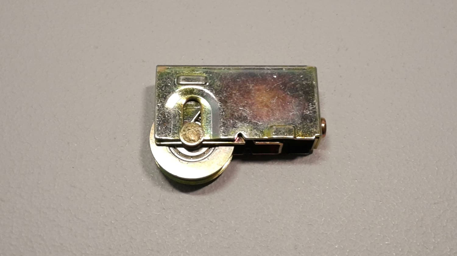 Roulette en acier avec roulement à bille pour porte patio Diamètre: 1 1/4''Largeur: 11/16'' - VOS-DEF1-170 | Vosthermos