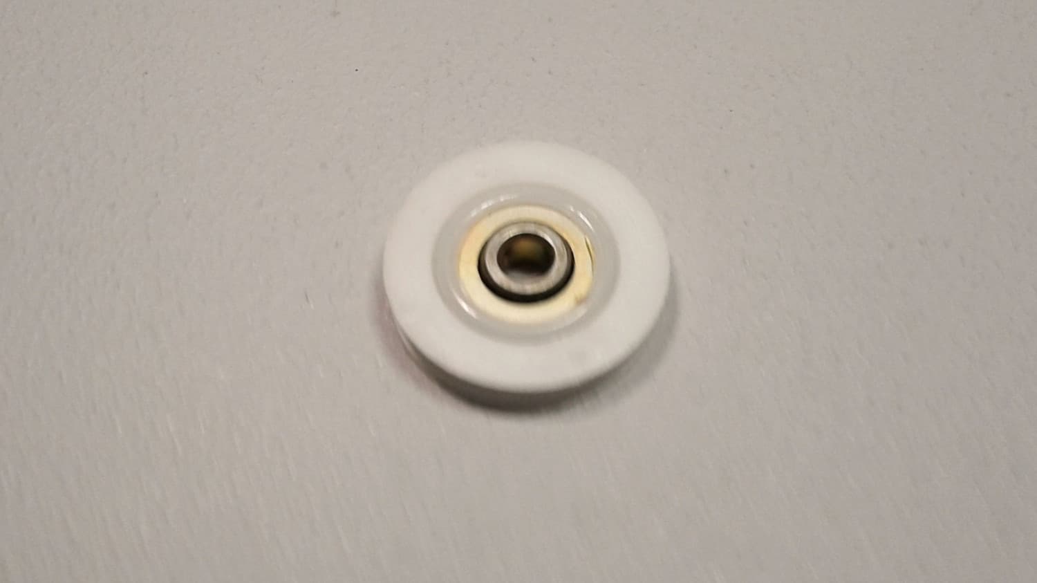 Roulette en nylon pour porte patio ou moustiquaire Diamètre: 1 1/2''Largeur: 5/16'' - VOS-DEF1-267 | Vosthermos