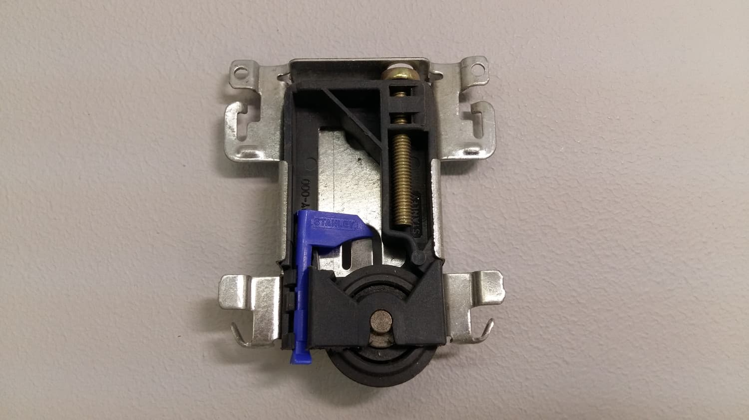 Roulette en nylon pour garde-robe - VOS-DEF1-379 | Vosthermos