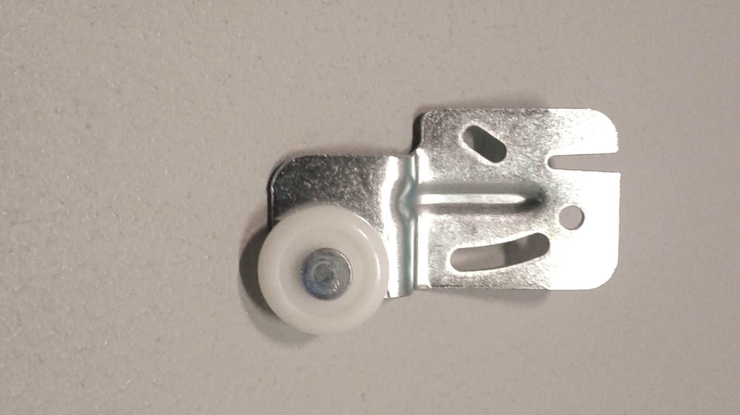 Roulettes du haut pour garde-robe Diamètre: 7/8''Offset: 1/2'' - VOS-DEF1-410 | Vosthermos