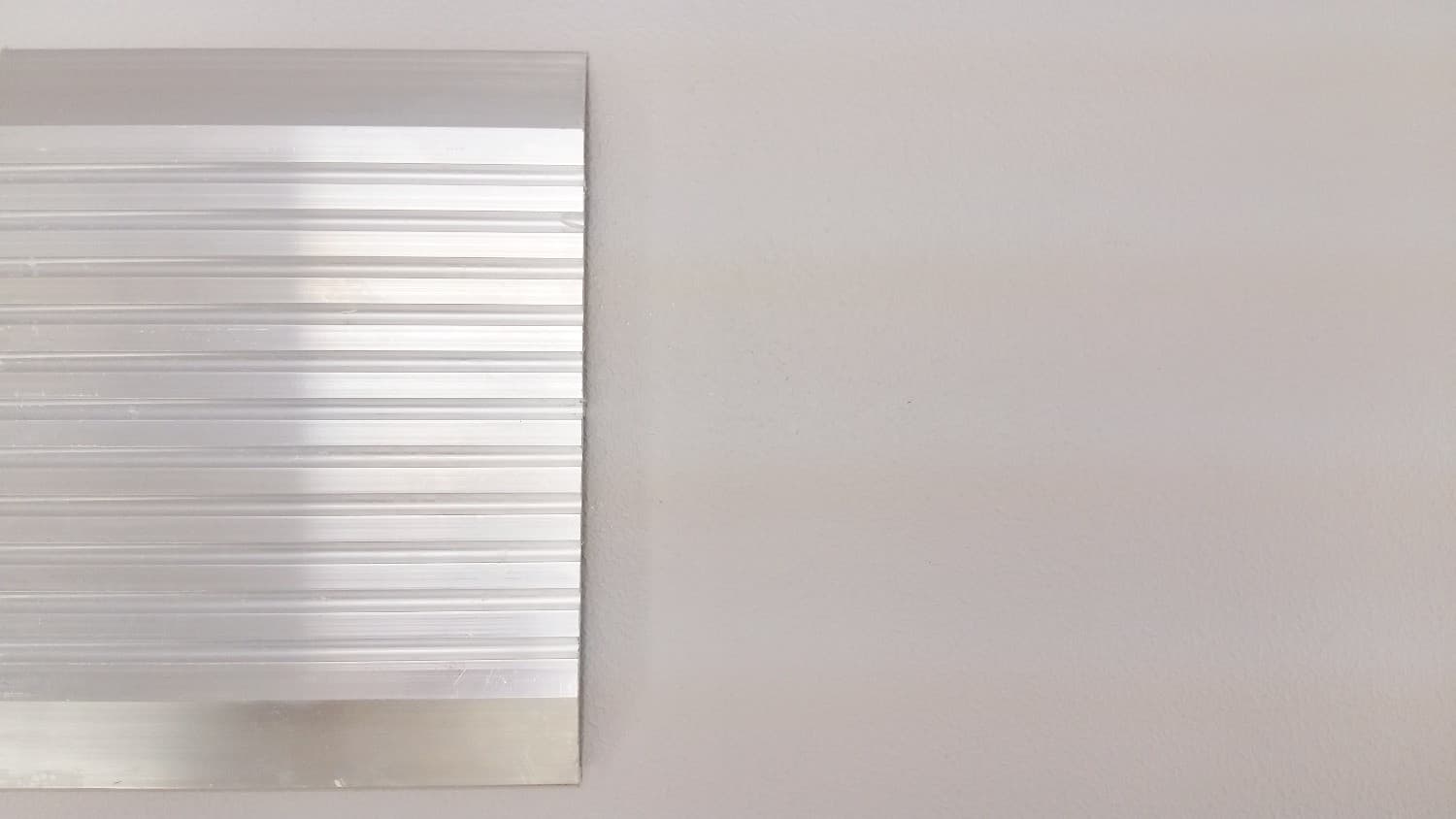 Seuil de porte en aluminium 7 X 36 - Miniature 2