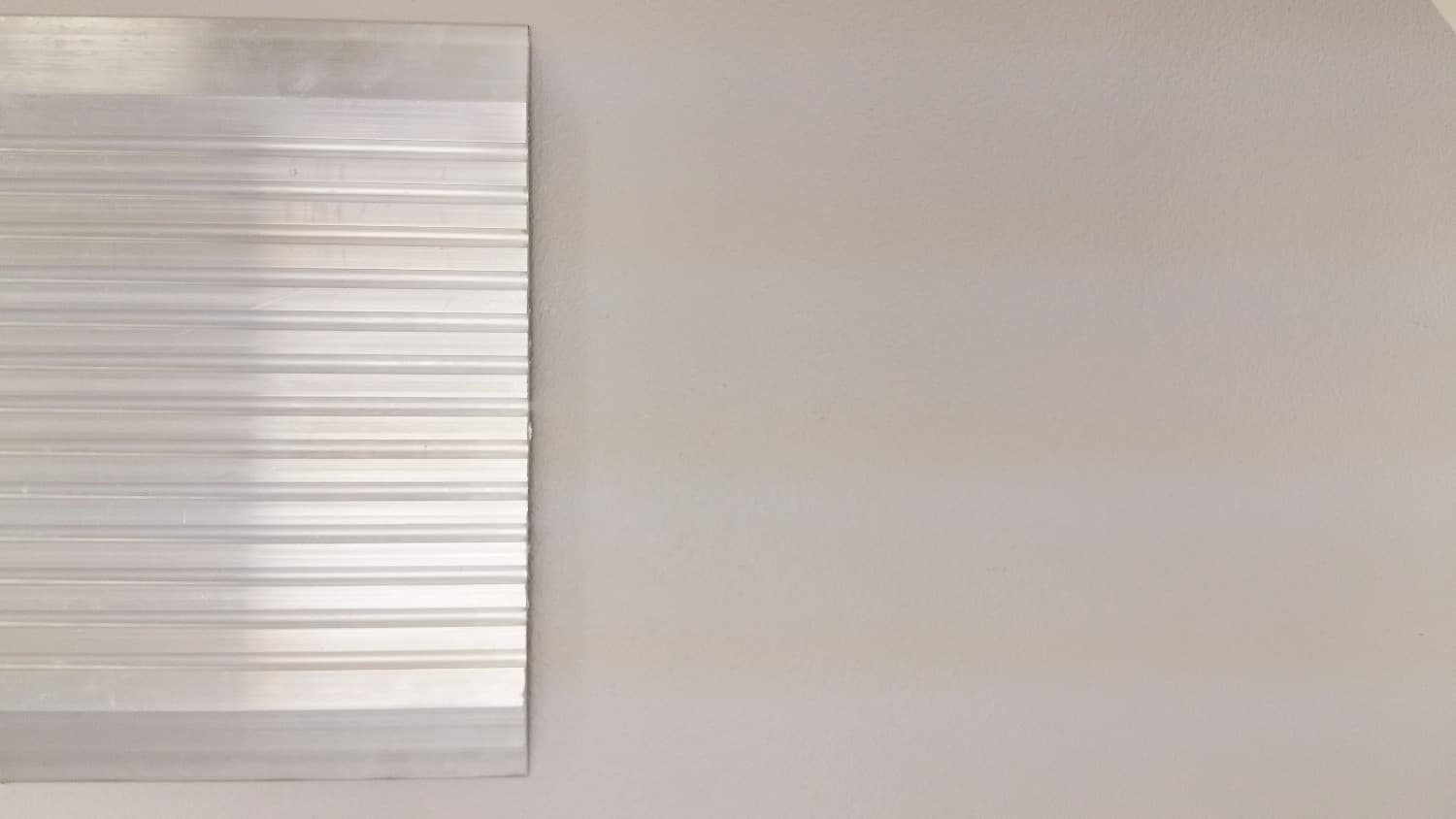 Seuil de porte en aluminium 8 X 36 - Miniature 2