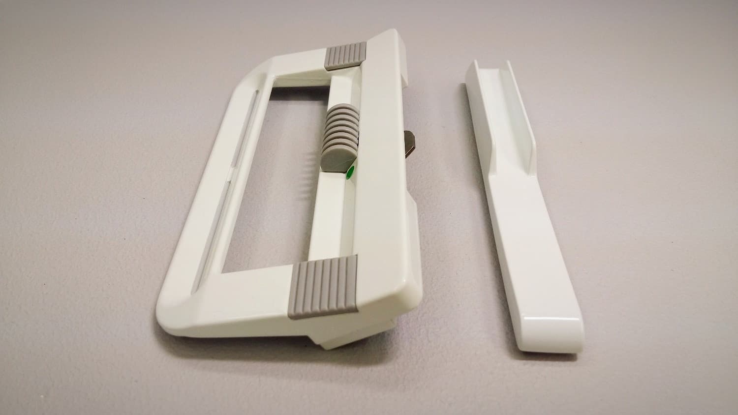 Poignee blanche pour porte patio - Miniature 2