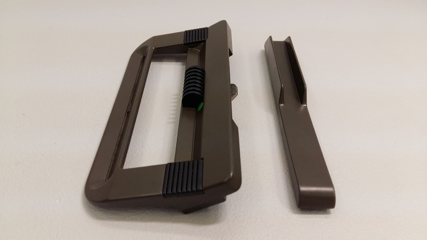 Poignee brune pour porte patio - Miniature 2