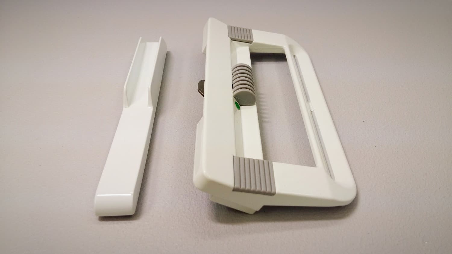 Poignee blanche pour porte patio - Miniature 2