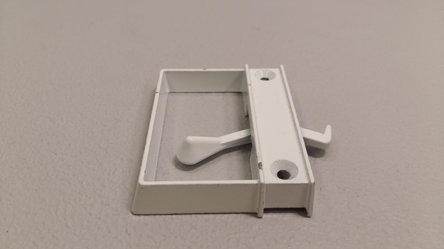 Poignee blanche pour porte moustiquaire - Miniature 2