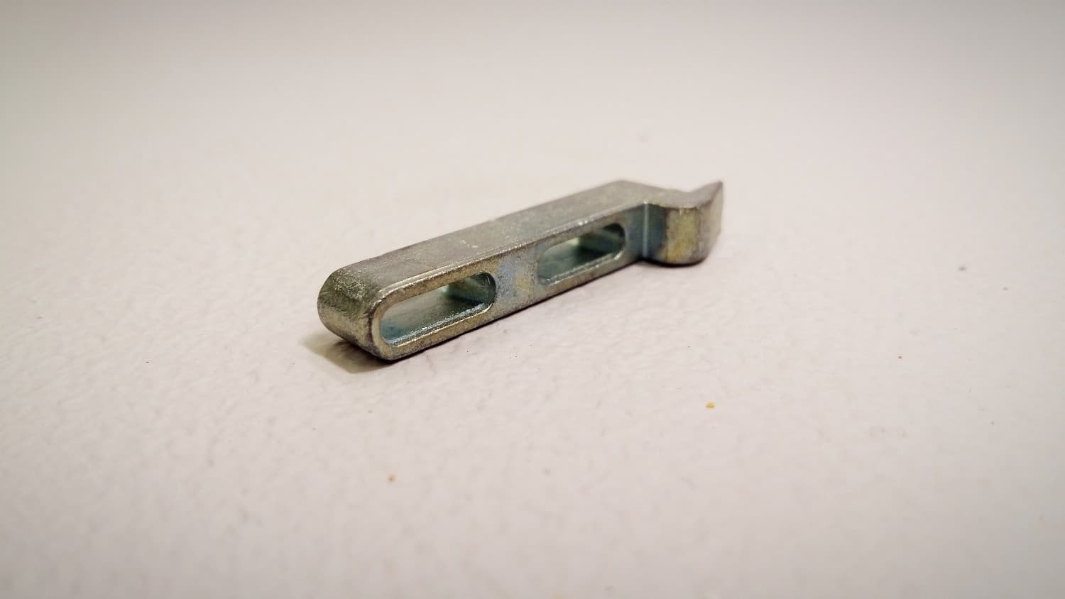 Gache pour porte moustiquaire - Image 1