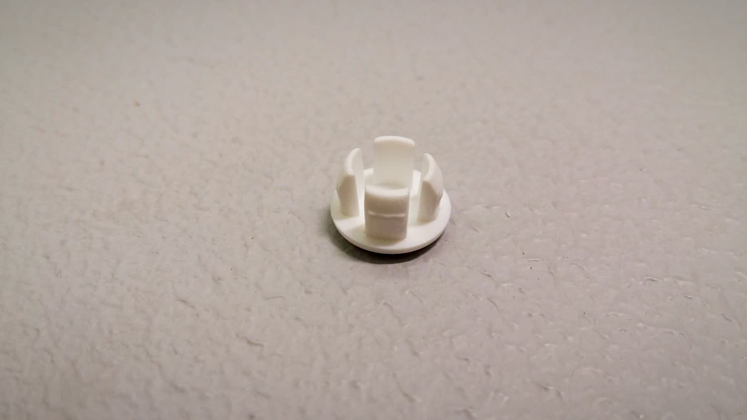 Cache vis en plastique blanc - Miniature 2