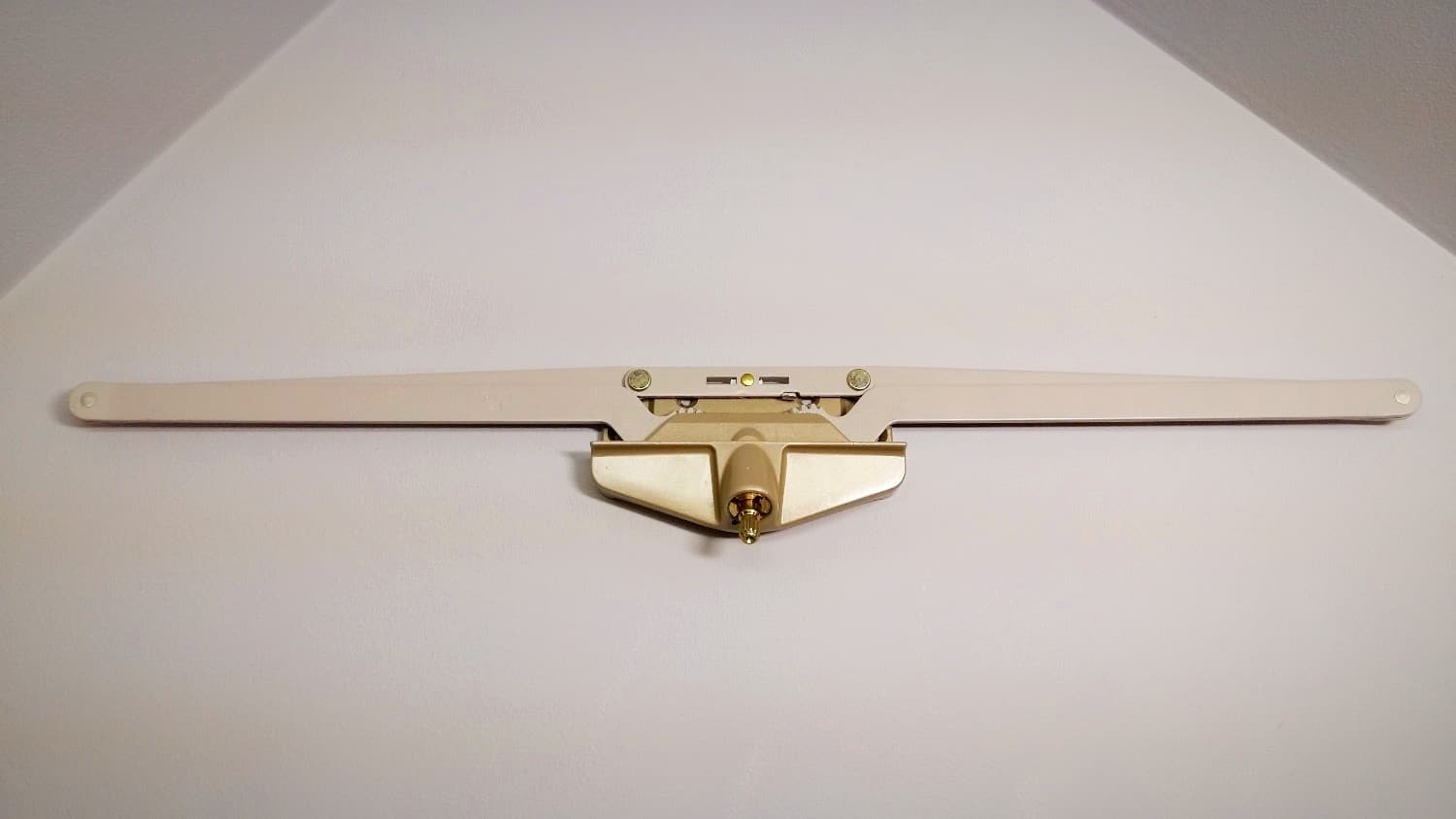 Operateur type Truth pour fenêtre à auvent (champagne) - Miniature 2