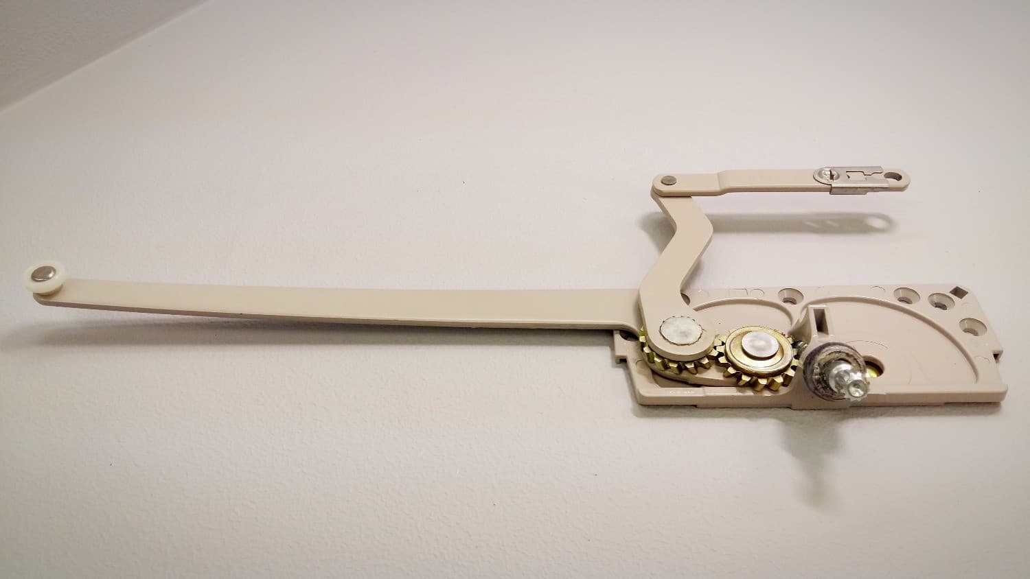 Operateur type Truth pour fenêtre à battant - Miniature 2