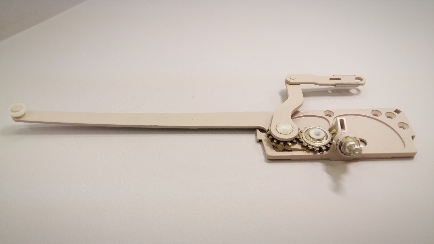 Operateur type Truth pour fenêtre à battant - Miniature 2