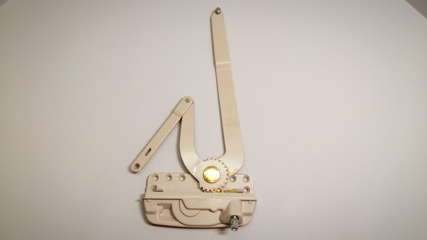 Operateur type Truth pour fenêtre à battant - Image 1