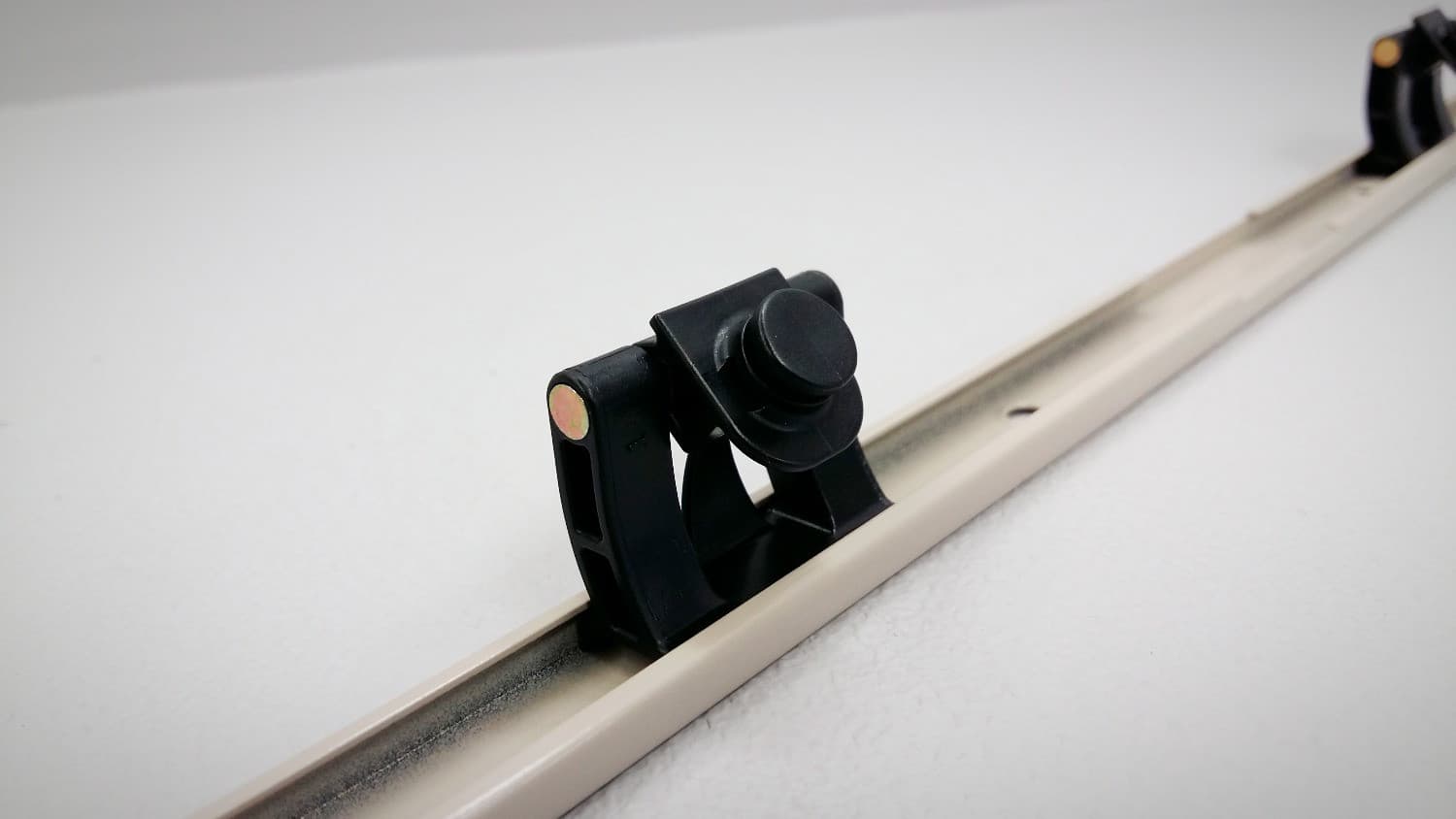 Rail pour opérateur de fenètre à battant - Miniature 2