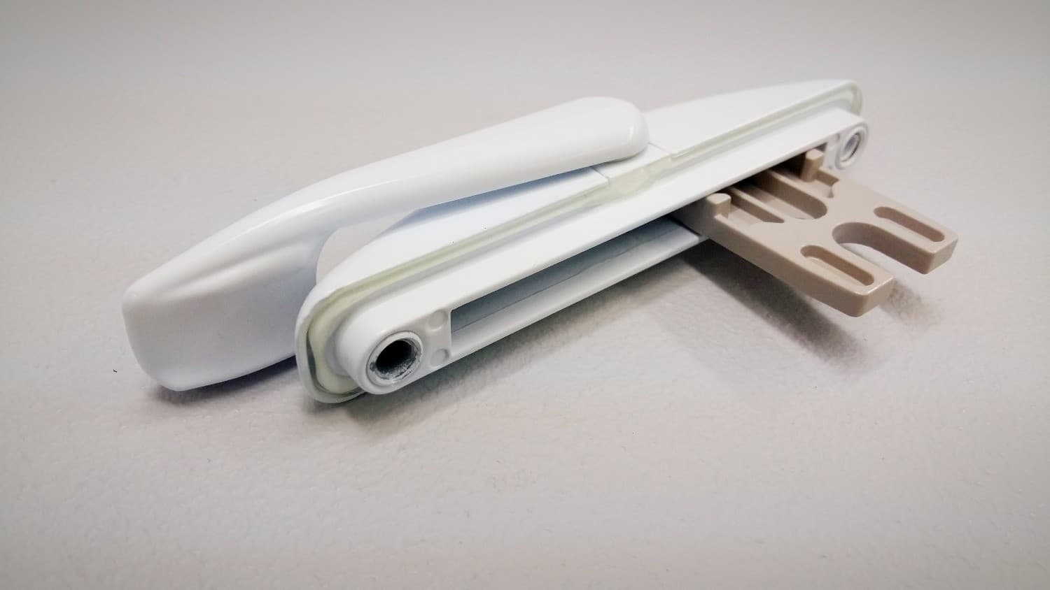 Barrure blanche pour fenêtre à battant - Miniature 2