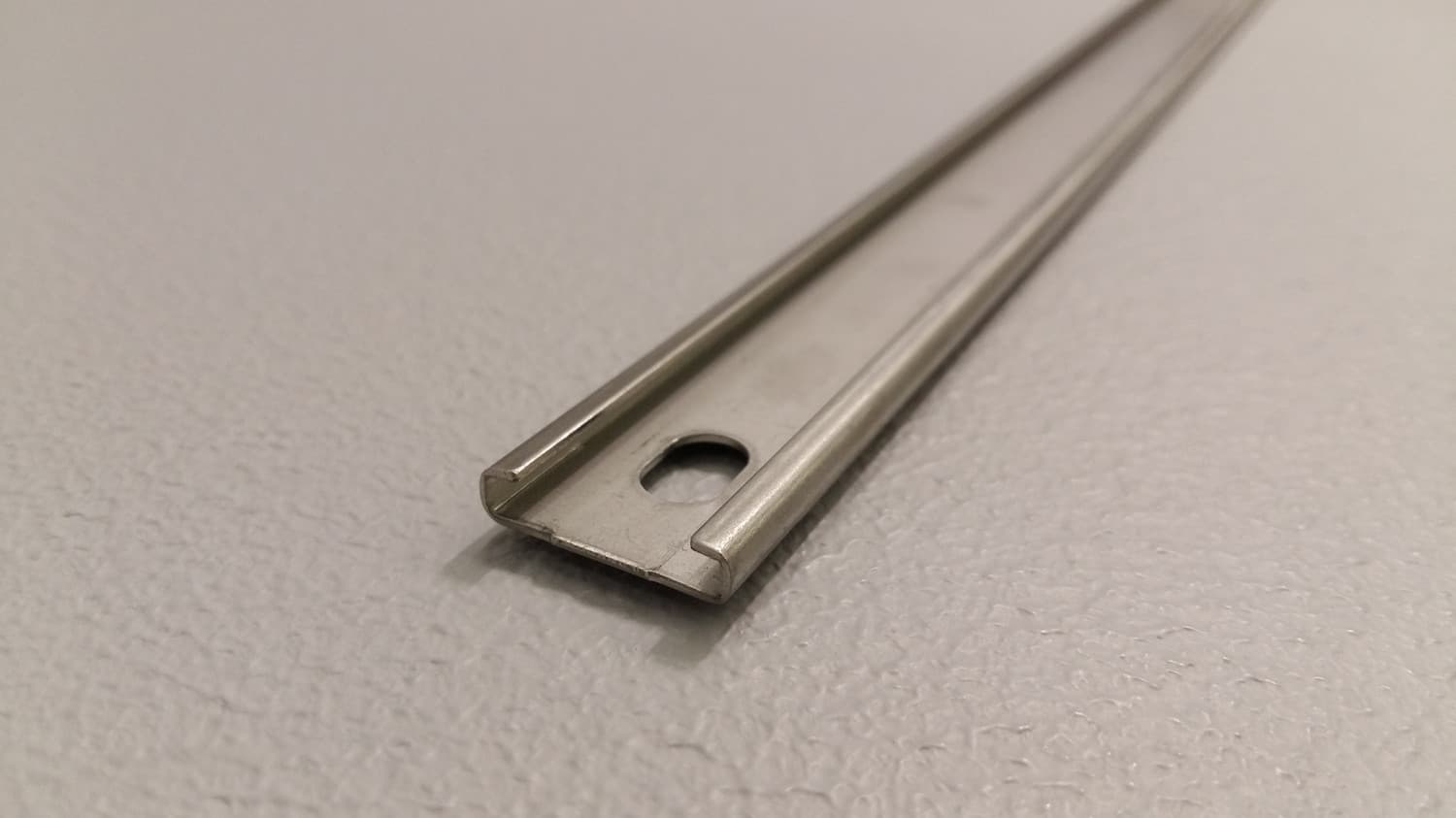 Rail pour opérateur de fenètre à battant - Miniature 2