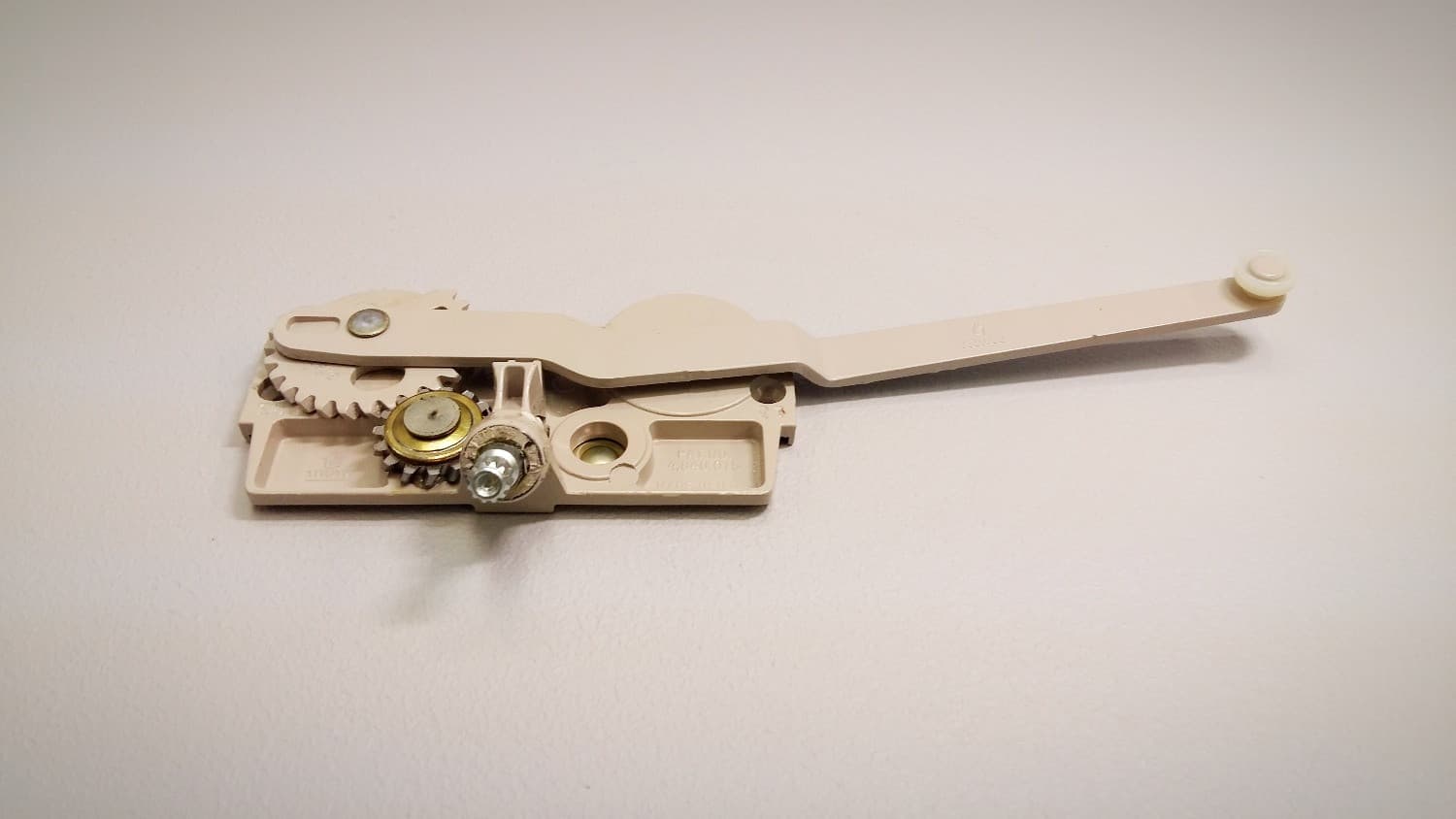 Operateur type Truth pour fenêtre à battant - Miniature 2