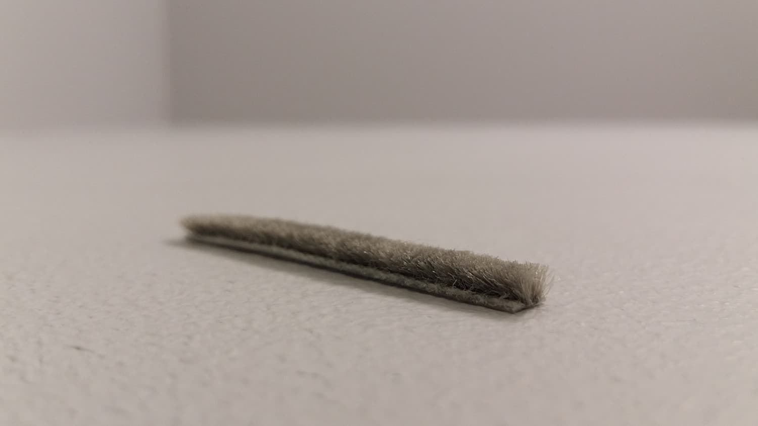 Coupe-froid en brosse fait de polypropylène(vendu au pied) - VOS-DEF6-103 | Vosthermos