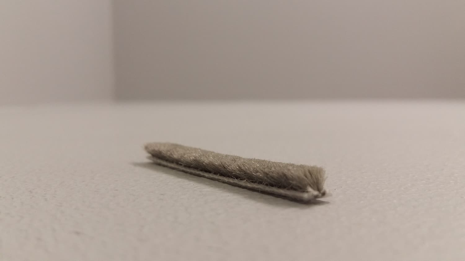 Coupe-froid en brosse fait de polypropylène(vendu au pied) - VOS-DEF6-107 | Vosthermos