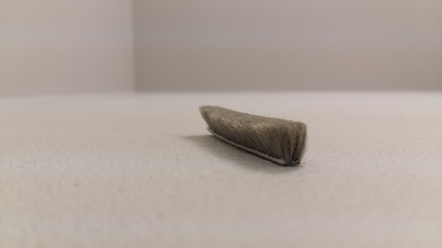 Coupe-froid en brosse fait de polypropylène(vendu au pied) - VOS-DEF6-117 | Vosthermos