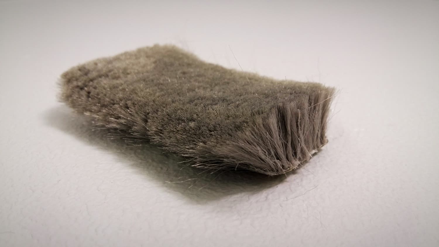 Coupe-froid auto-collant gris (vendu au pied) - VOS-DEF6-156 | Vosthermos