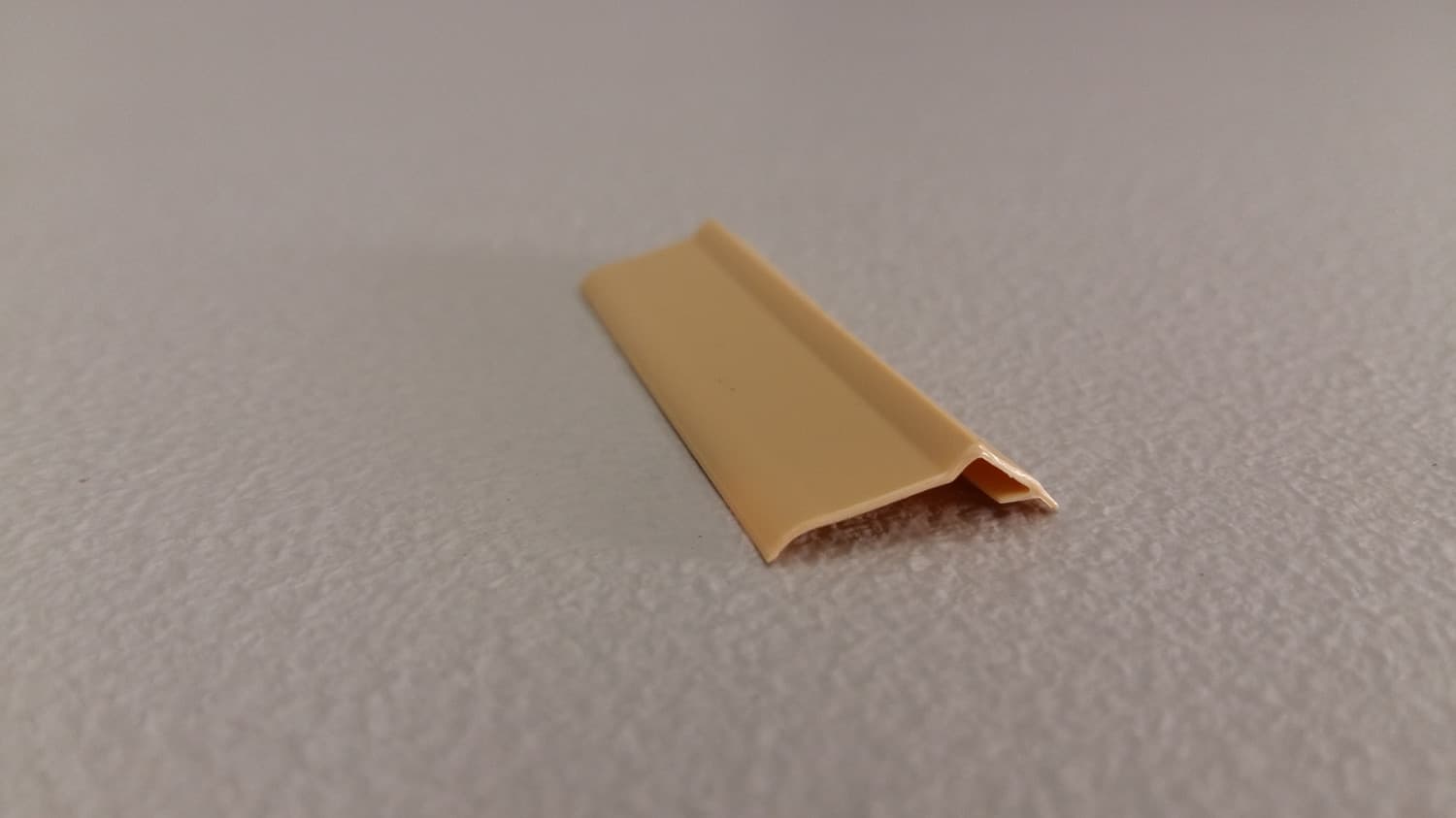 Coupe-froid beige en polyflex 12' - VOS-DEF6-174B | Vosthermos