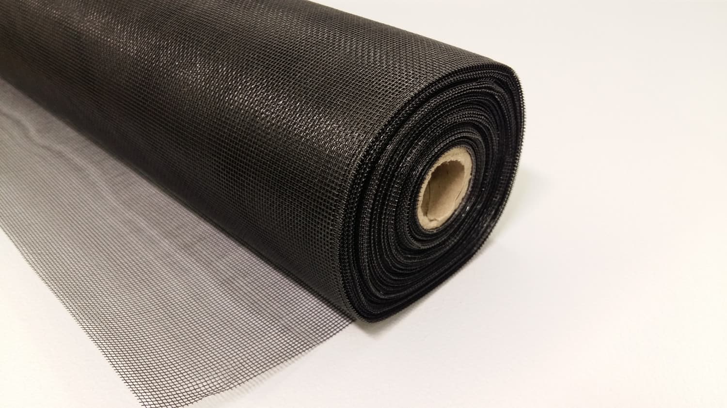 Rouleau de moustiquaire anti-brulot en fibre verre noir 60 X 100' - VOS-DEF8-156 (brulots 60") | Vosthermos