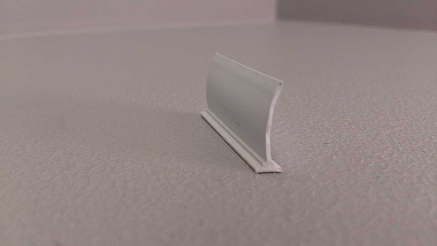 Coupe-mouche blanc pour porte moustiquaire coulissante (82) - VOS-DEF9-242 | Vosthermos